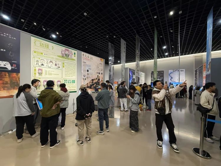 北疆文化绽放新彩 草原艺术双展启幕_fororder_微信图片_20250416093021
