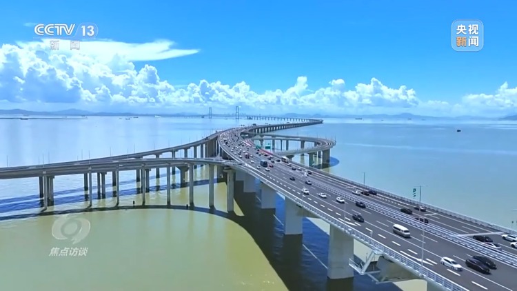 焦点访谈丨人享其行、物畅其流 中国速度依靠的是交通网络