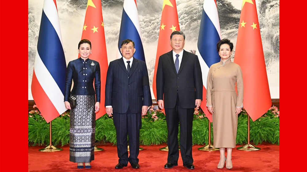 习近平会见泰国国王哇集拉隆功_fororder_1763102664048_288