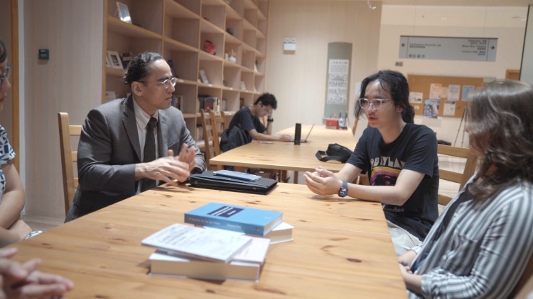 资讯有故事丨巴西汉学家沈友友：为葡语国家读者打开感知中国文化的窗口