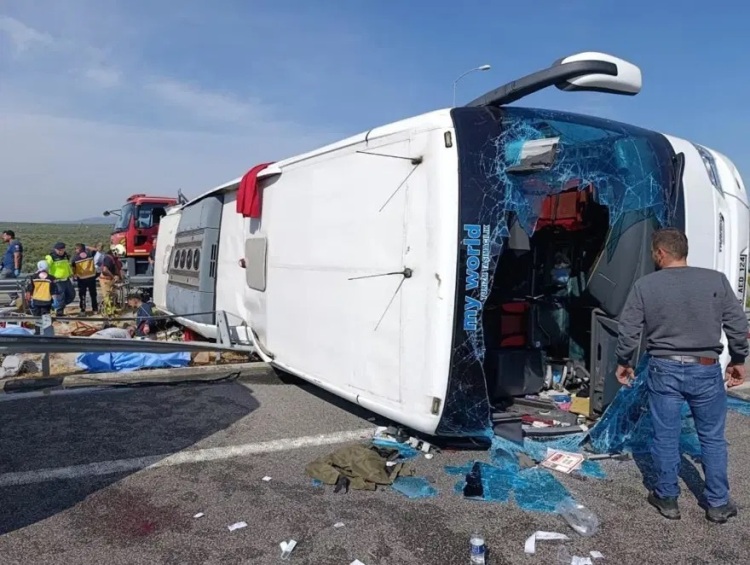 土耳其西部发生严重交通事故 已致11人死亡