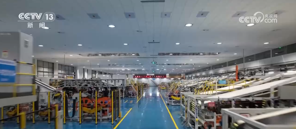 从制造到智造 我国首条数字化民用航空轮胎生产线建成投产