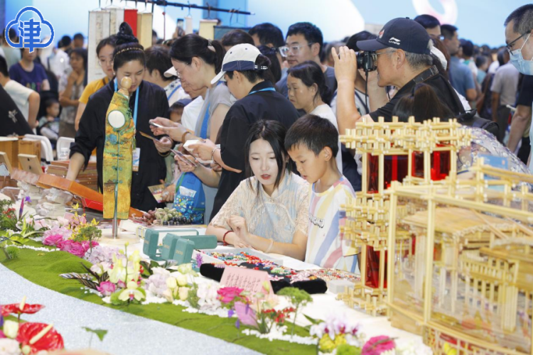 2025年市民走进达沃斯活动正式开启