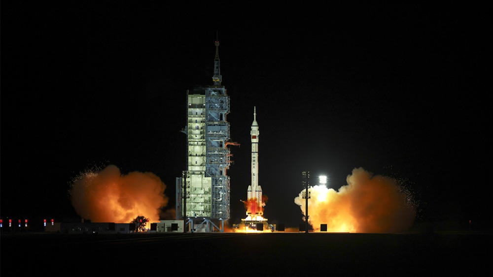 神舟二十一号载人飞船发射取得圆满成功_fororder_1761927056260_614(1)