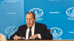 俄罗斯外长在莫斯科举行年度记者会_fororder_476c99c020f04468838701b3e2526195