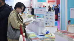 翻开全民阅读新篇章 2026岳麓书会暨第三十三届长沙图书交易会启幕