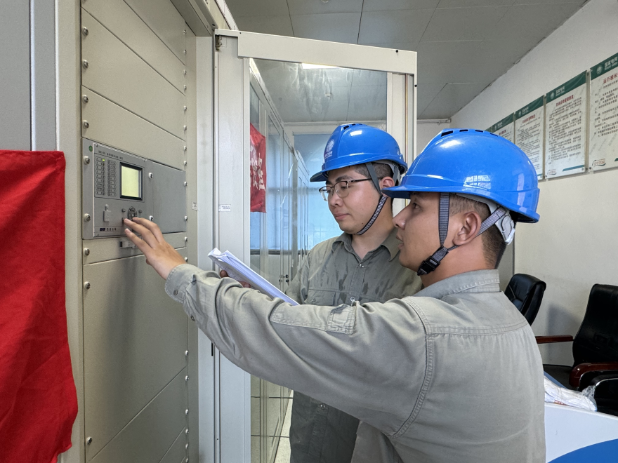 State Grid Shennongjia Fortifies Power Grid for Peak Tourist Season_fororder_图片1