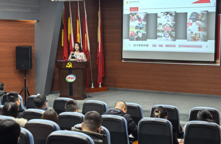 “伊心向阳”学雷锋月：伸出的手，传递着光_fororder_图片2