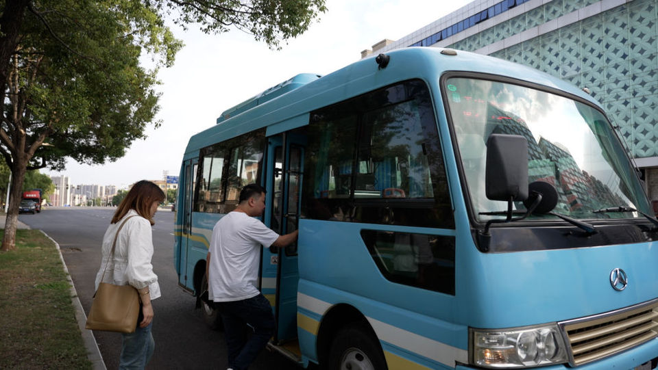 经济政策一线微观察｜“需求响应式公交”让旅客“打”个公交，说走就走！