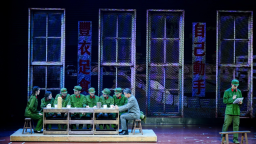 湘江之畔演绎归国赤子心 原创话剧《钱学森》走进湖南中医药大学