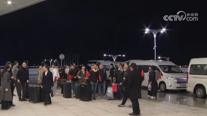 首批25名中国公民经土库曼斯坦撤离伊朗