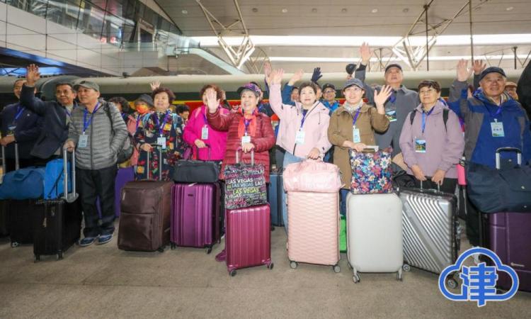 这辆“开往春天的列车”从天津出发
