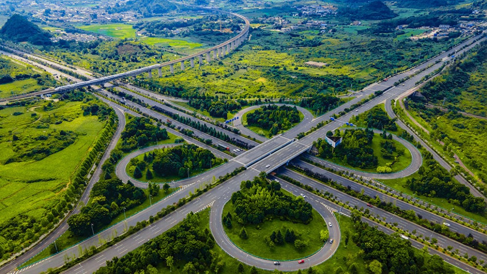 新思想引领新征程｜综合立体交通网建设加快向西部纵深推进_fororder_1786533880645_832