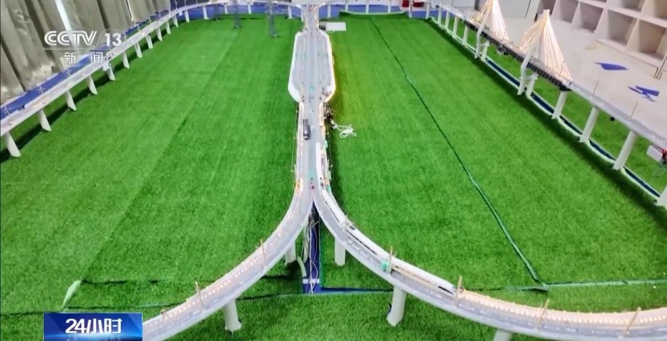 遇见你丨在学校造“高铁”是什么体验？他用三个月做出特别的毕业礼