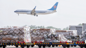 郑州航空港：内陆航空新城何以崛起？_fororder_bd3eb9d4944845a48003848aa99361fd.800x563