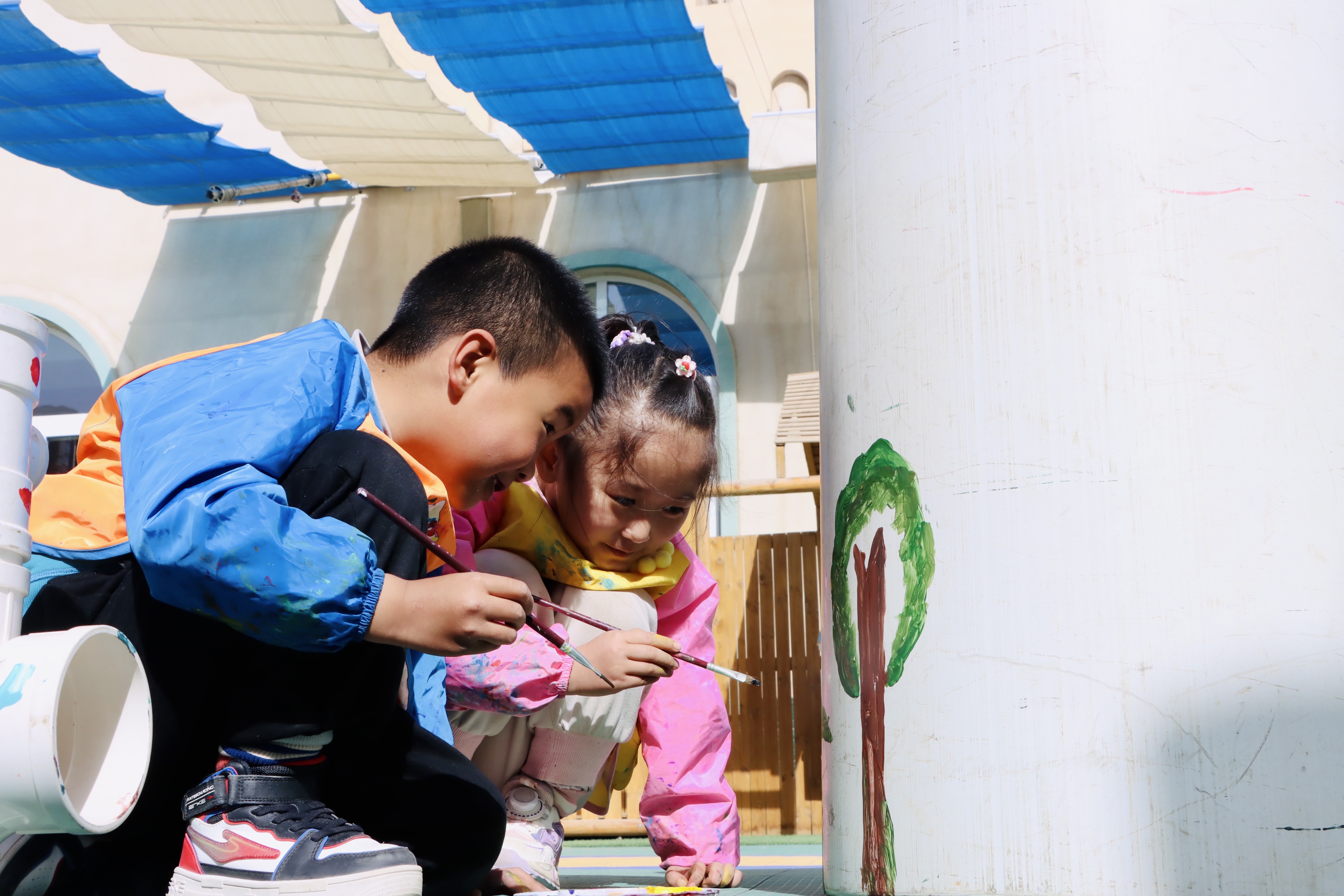 甘州：多彩户外活动点亮幼儿成长之光_fororder_甘州区第五幼儿园户外活动
