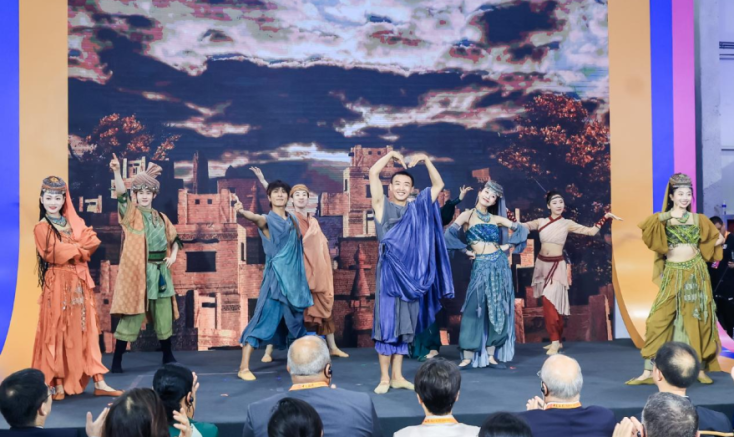 10th Colorful World Cultural Exhibition and Exchange Event Kicks off in Beijing_fororder_33