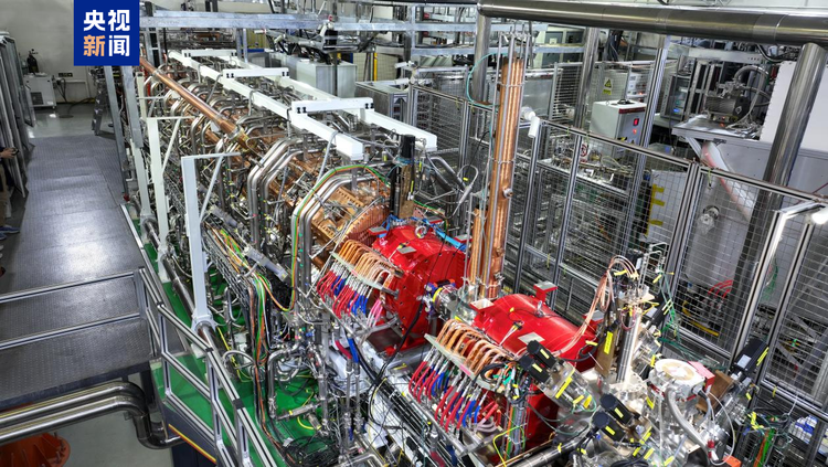 我国自主研发低能量强流高电荷态重离子研究装置通过验收