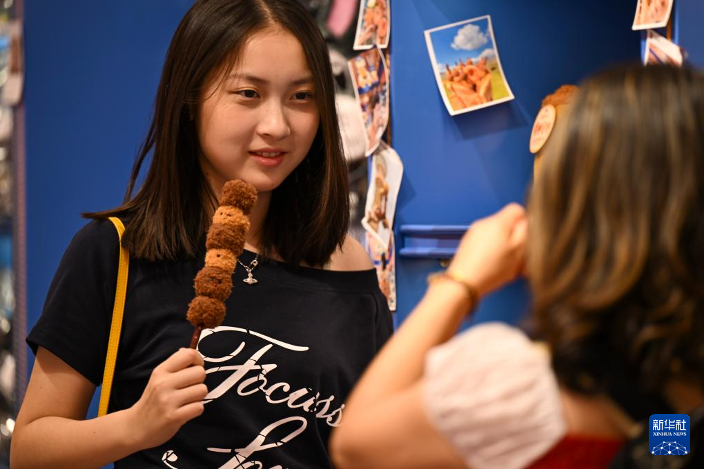 热热闹闹逛巴扎