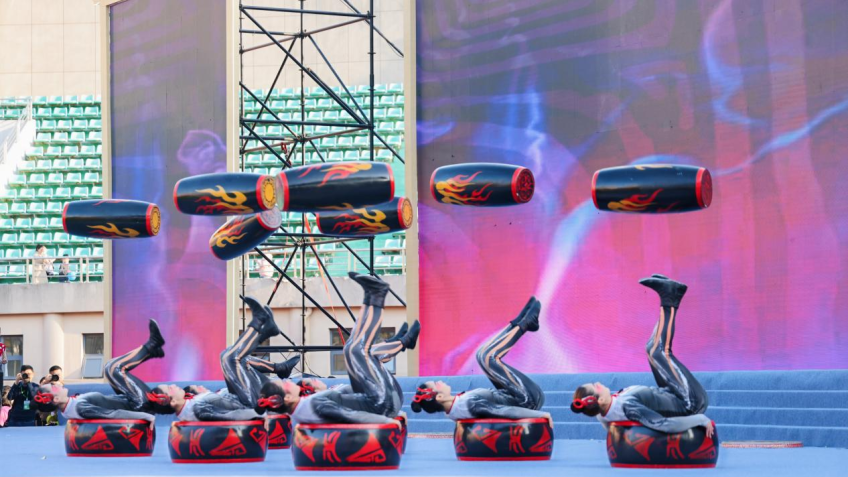 The 7th Anhui Provincial Folk Acrobatics Art Festival Grandly Opens in Linquan