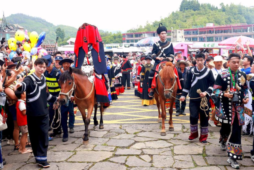 2025 Guizhou Yeyuhai·Haiping Yi Torch Festival Season in Full Swing_fororder_图片9