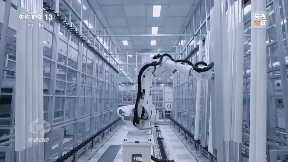 焦点访谈丨AI虚拟调度员、AI兽医助手……人工智能赋能产业、智绘未来！