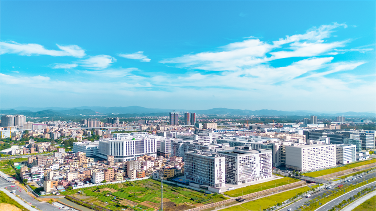 From "Yunxi Bay" to the Beautiful and Healthy Park: Decoding Zhongluotan Town's Path of Industrial Transformation_fororder_图片4