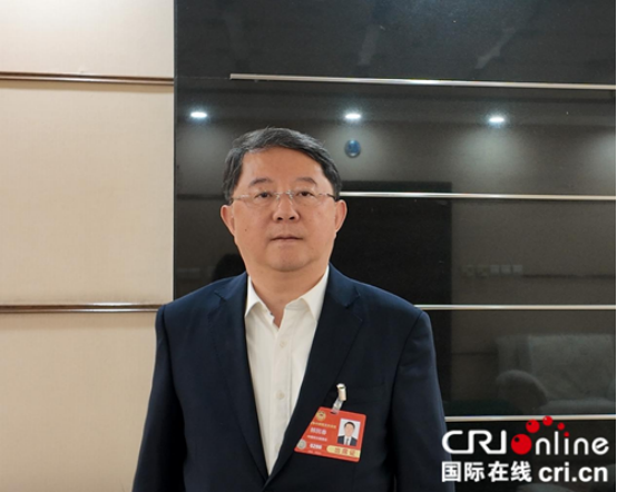 【两会观察·AI时代的中国方案】拥抱变革 积极创新 全国政协委员热议人工智能_fororder_送审0311-【两会观察·AI时代的中国方案】综编(2)964