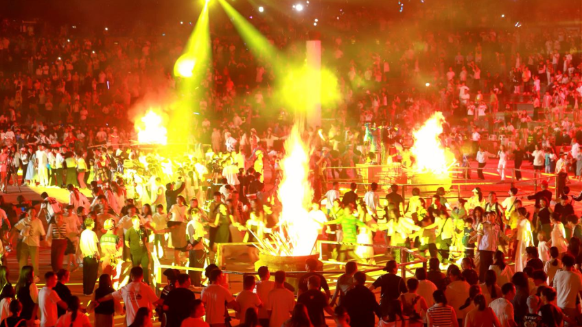 2025 Guizhou Yeyuhai·Haiping Yi Torch Festival Season in Full Swing