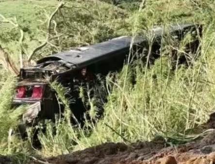 巴西圣保罗州发生交通事故 致5人死亡
