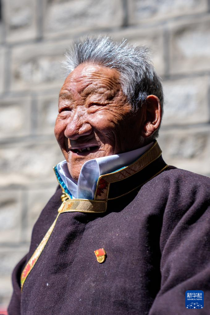 苦难和新生——西藏翻身农奴影像档案：次仁桑珠