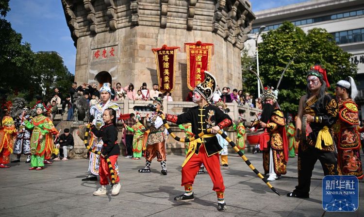 新华全媒＋·文化中国行丨英歌舞起闹新春