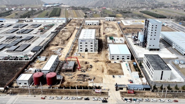 庆阳：项目建设量质齐升 市属省列项目完成投资额甘肃第一_fororder_甘肃润庆精细化工项目建设稳步推进。吴跃茗.JPG