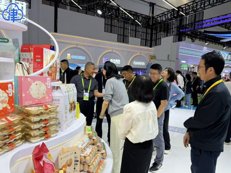 众多名优精品亮相消博会 天津企业觅商机