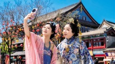 旅游市场升温