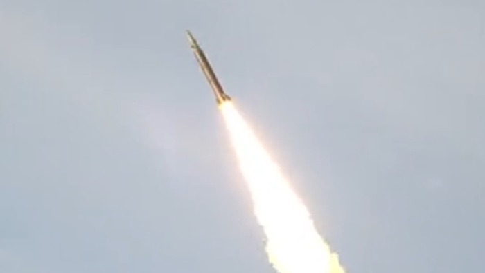 视频丨美以继续打击伊朗目标 伊打击美军基地等