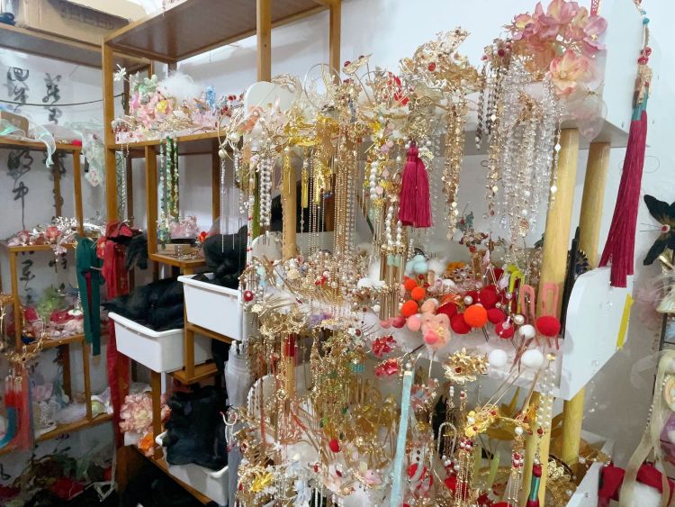 青春不打烊丨在热爱的汉服沃土中 “两朵小花”正尽情绽放