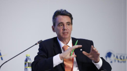 国际人士热议习近平主席新年贺词：为全球经济增长注入信心 为完善全球治理贡献智慧