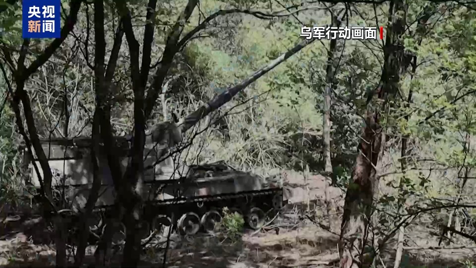 俄称打击乌军用机场 乌称袭击俄军事区