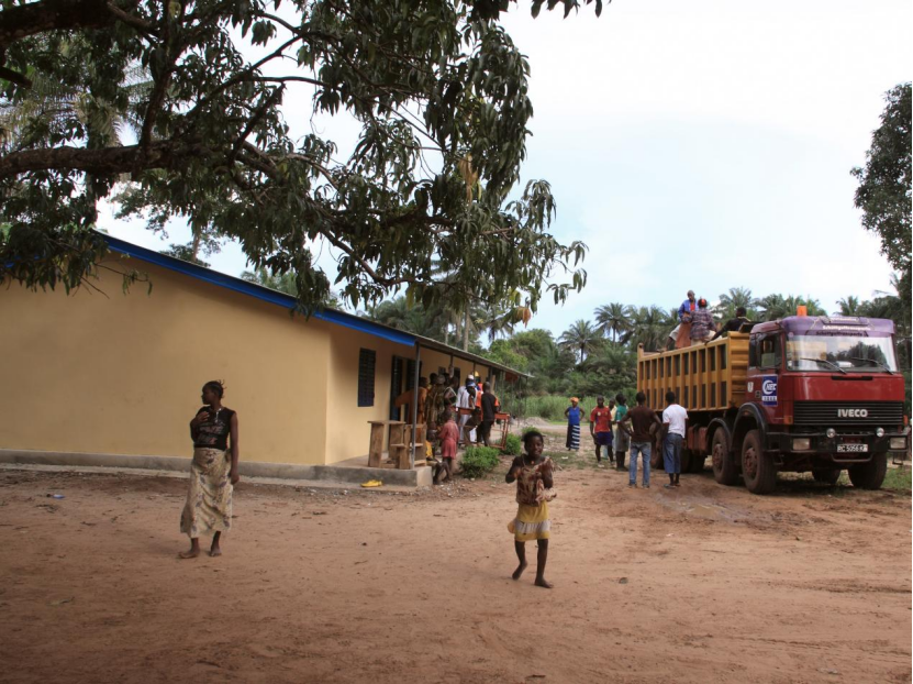 A Chinese-Aided School: Forging a Thirteen-Year Bond Between Chinese and Guinean Engineers_fororder_图片11