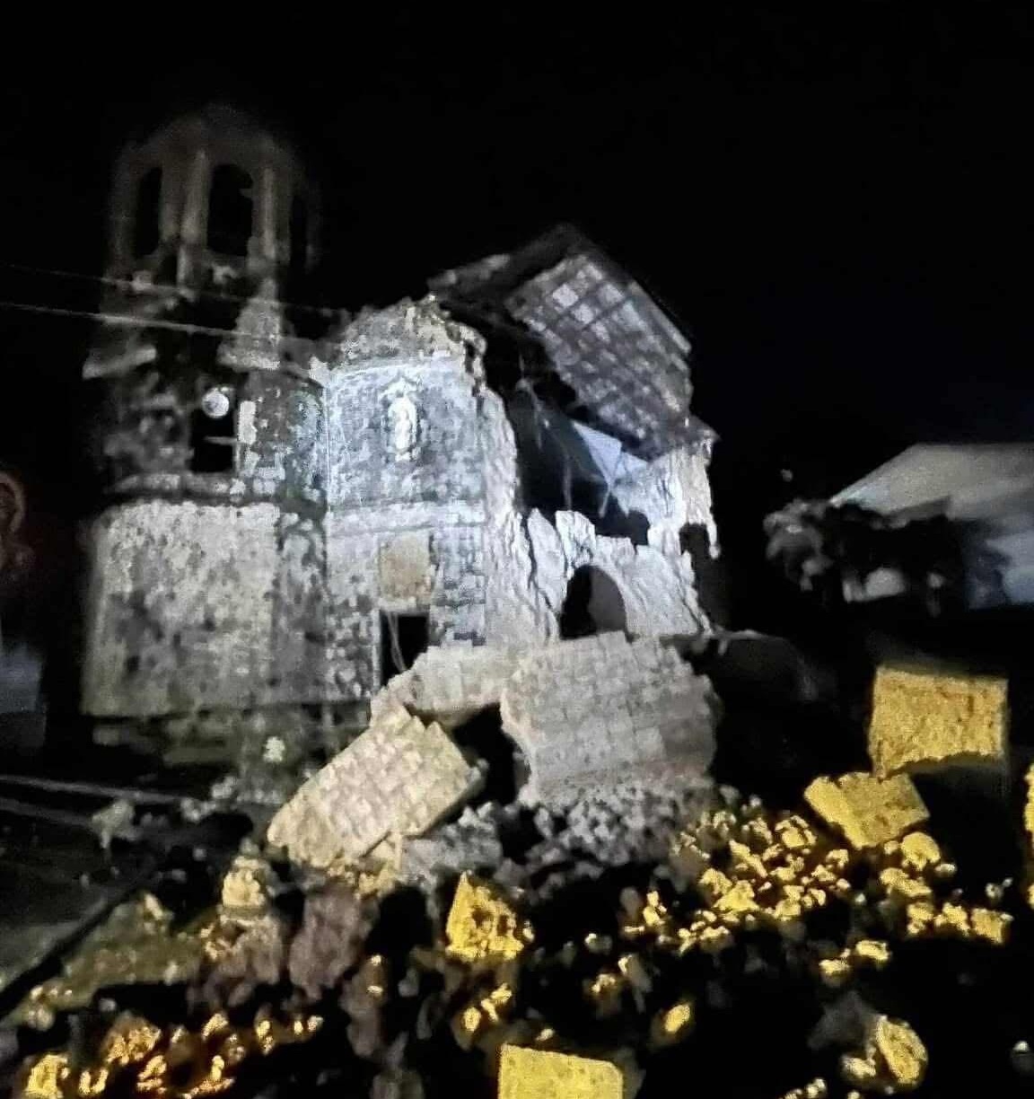 菲律宾发布海啸预警 地震致多地断电