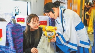 馆藏文物“上”高铁