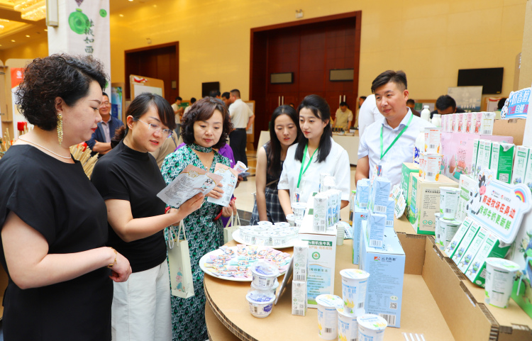 张掖甘州：有机新消费引领甘州农业新生态_fororder_微信图片_20250623150921