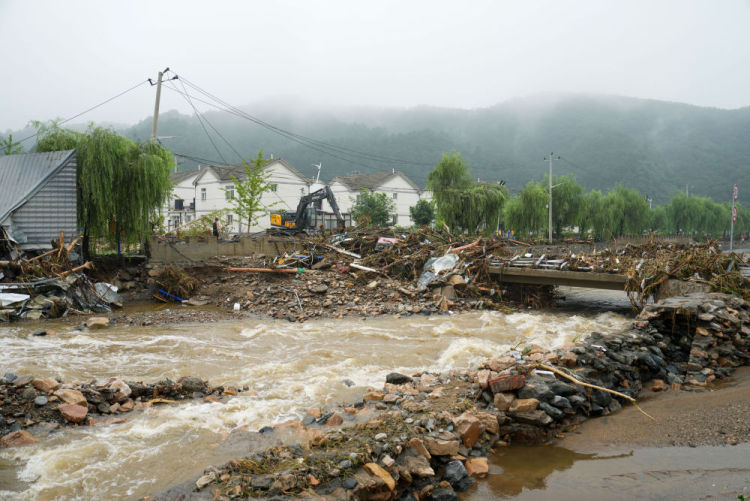 北京密云抗击暴雨灾害一线见闻