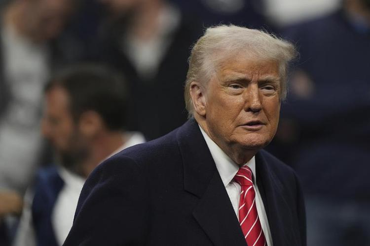 特朗普：群聊无机密信息 正在调查通信平台使用及安全情况