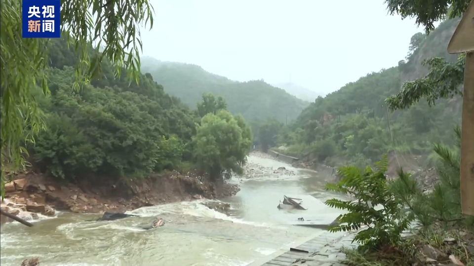 强降雨引发山洪 北京密云多个村镇水电通信受影响