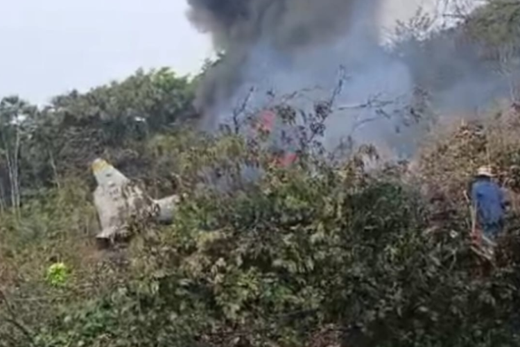 哥伦比亚空军运输机坠毁已致48人受伤