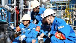 兰州石化：生产经营 踏浪前行立潮头