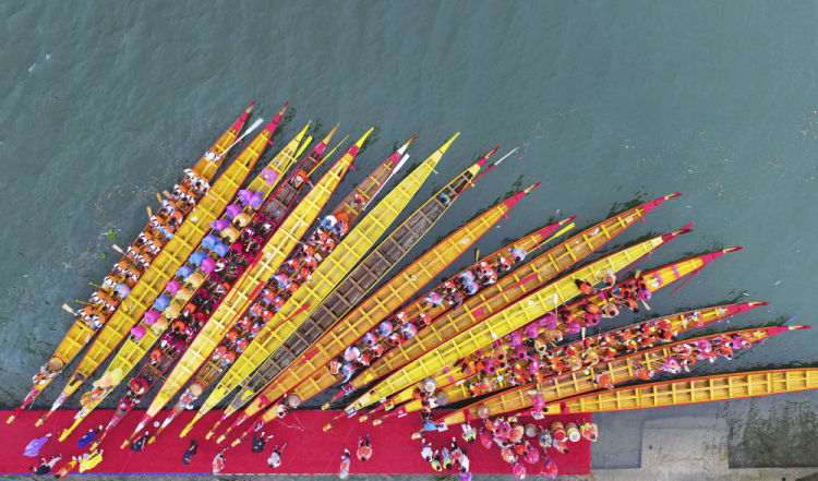 成都世运会 | 龙舟首战世运，中华传统体育尽展“国际范儿”