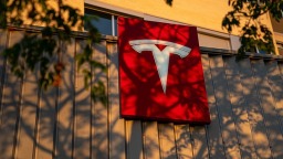 特斯拉全球销量连续两个季度同比下滑